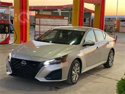 نيسان ألتيما